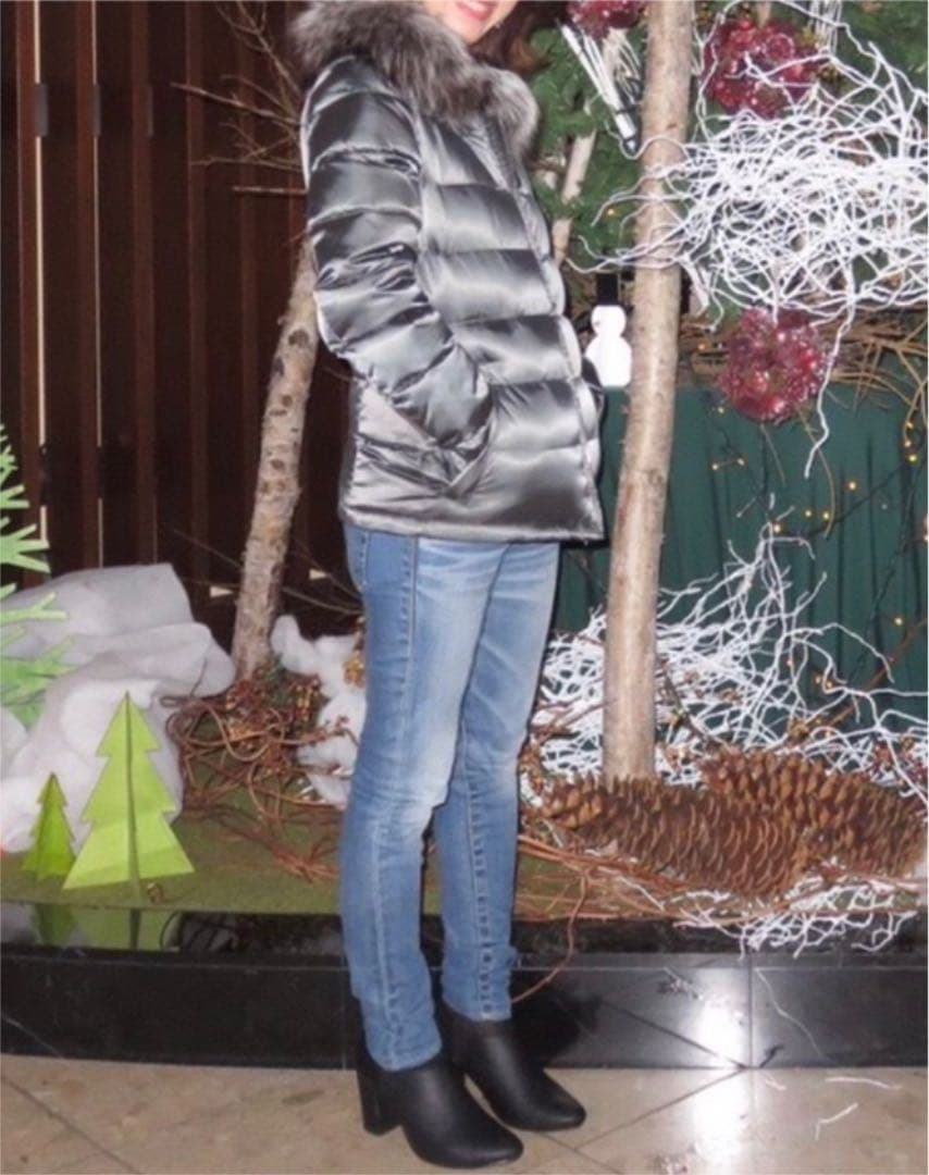 PRADA グレー ダウン ジャケット シルバー リアルファー