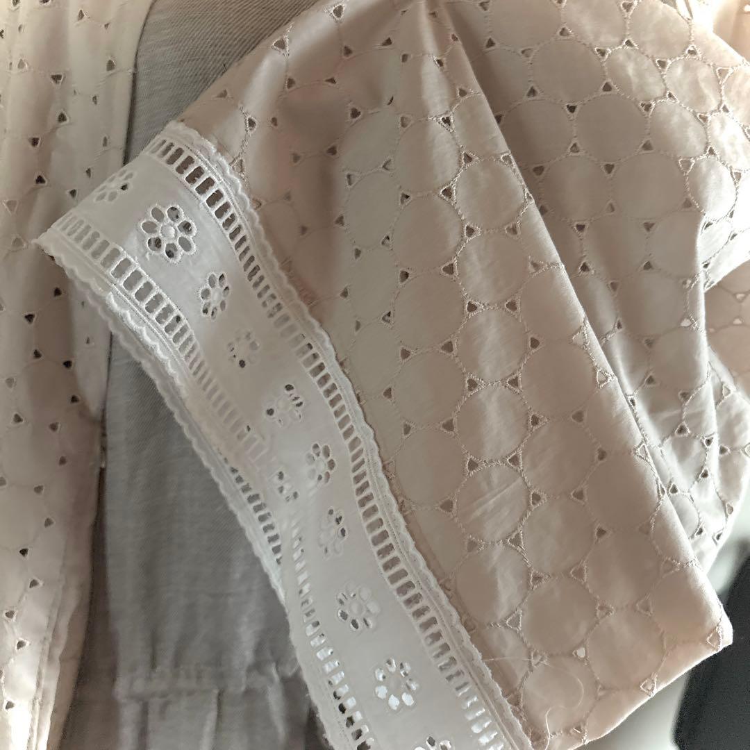 ワンちゃん☆ ミナペルホネンanemoneブローチとサークルレースストール