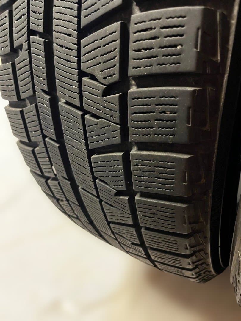 ヨコハマスタッドレス　225/45R18 2015年製2本セット！