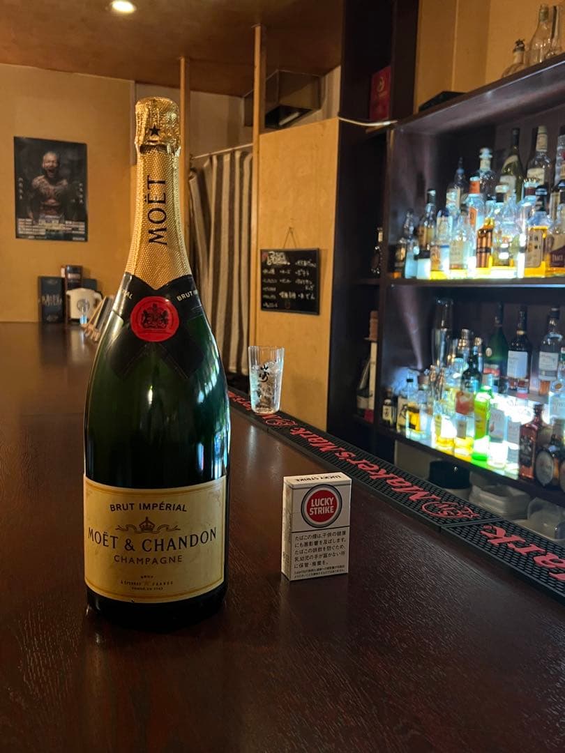MOËT & CHANDON BRUT IMPERIAL ディスプレイ