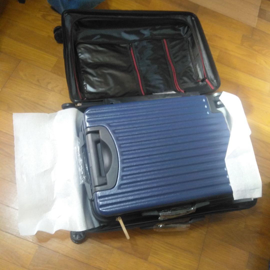 ネイビー キャリーカート 3点セット サイズは9番の写真