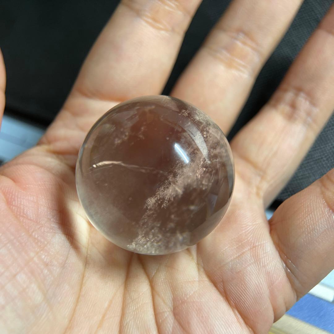 ブラジル産　超稀少 青光　パワーストーン　スフィア丸玉　34mm 台座付き