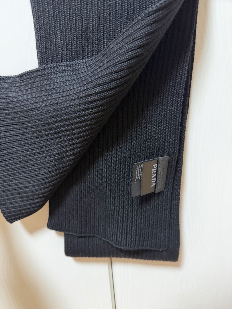 や*や様 PRADA ブラック マフラー ウール リブ編み