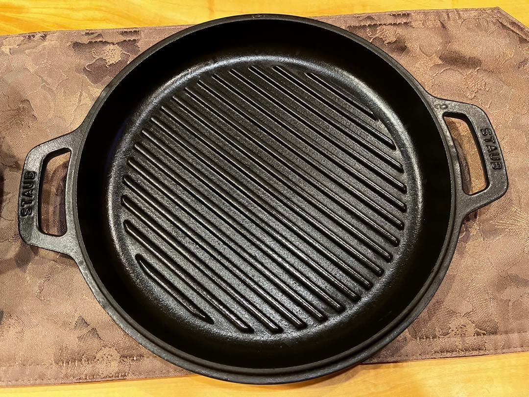 STAUB両手鍋 グレー 約26cm