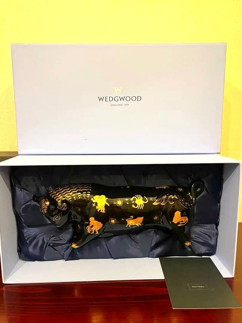 【希少箱付き美品】ウェッジウッド　星座牛 アーノルドマチン　2000年限定　置物