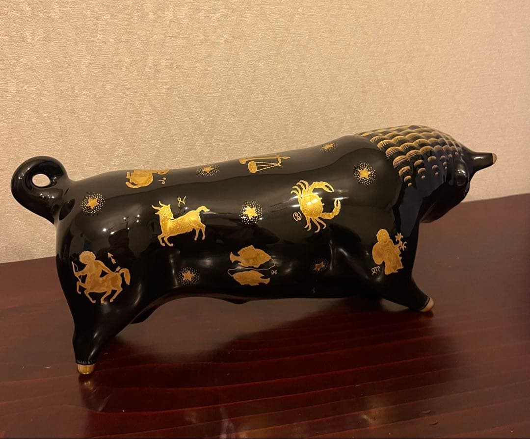 【希少箱付き美品】ウェッジウッド　星座牛 アーノルドマチン　2000年限定　置物