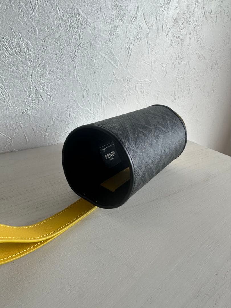 【新品未使用】FENDI ROME ステンレス水筒 黒・金