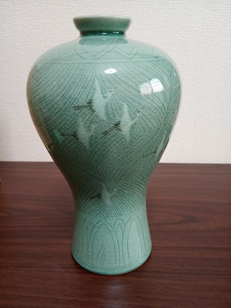 高麗青磁 花瓶 木箱付き