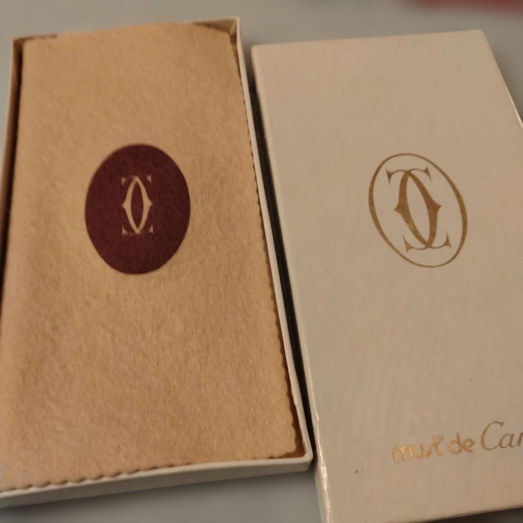 お値下げ　カルティエ　本革ペンケース　箱付き