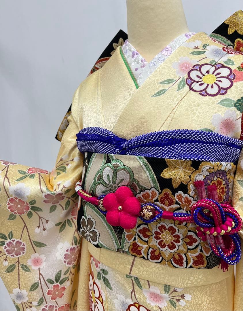 振り袖　振り袖　長襦袢付　成人式　金彩加工　刺繍入り　669