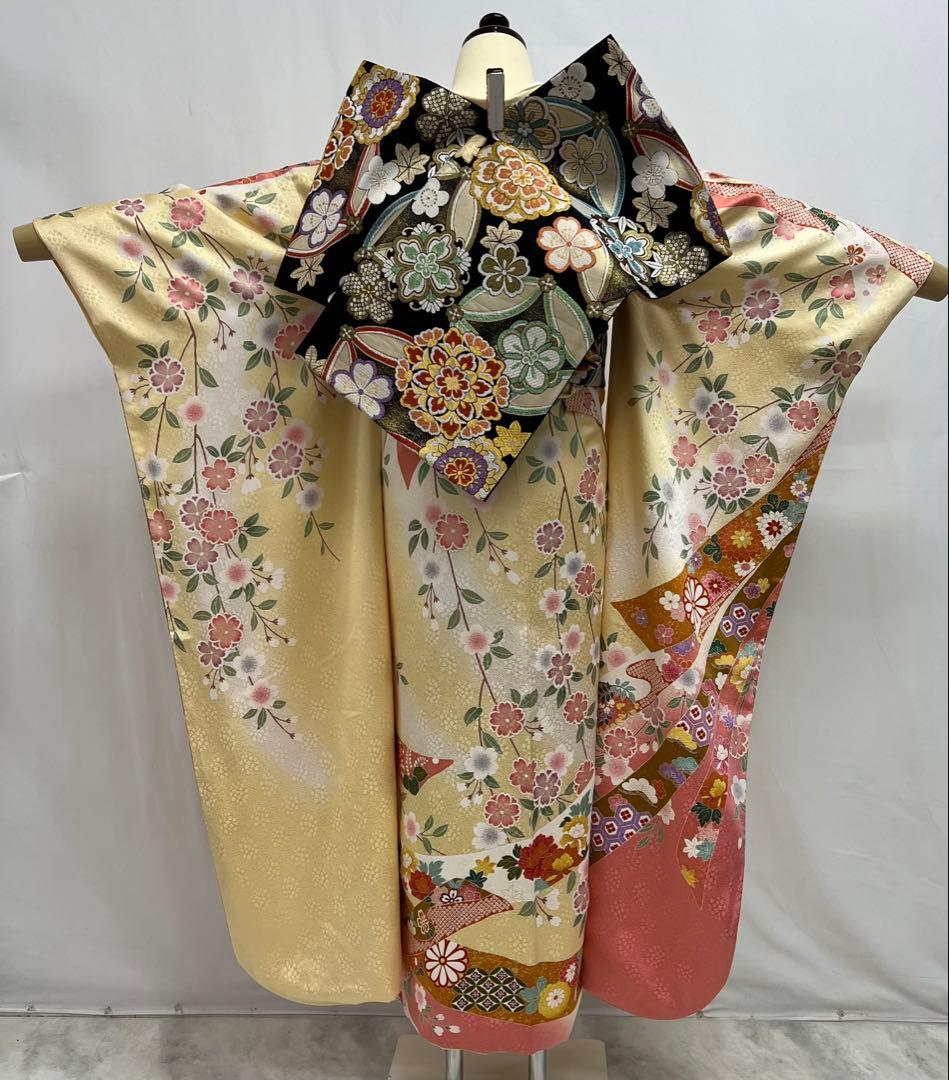 振り袖　振り袖　長襦袢付　成人式　金彩加工　刺繍入り　669