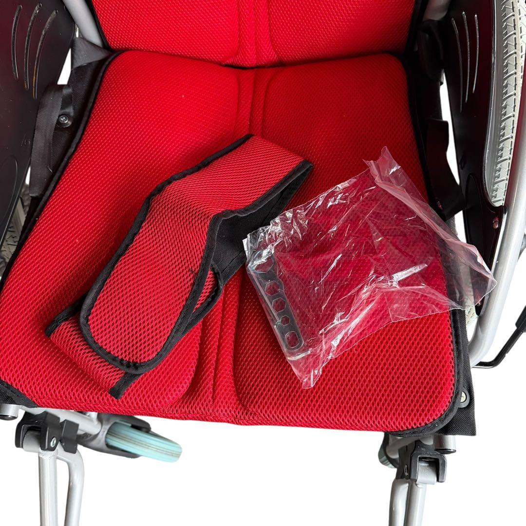 美品 Care-Tec 車椅子 CA-10SU レッド 折りたたみ 自走式