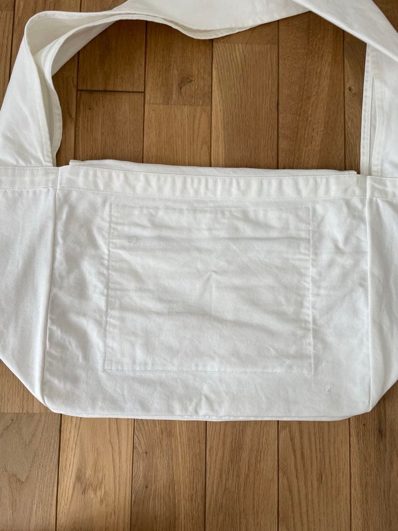 【Old Folk House】Studs Shoulder Bag