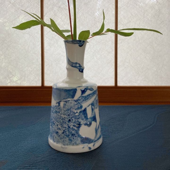 青染め青磁器花瓶