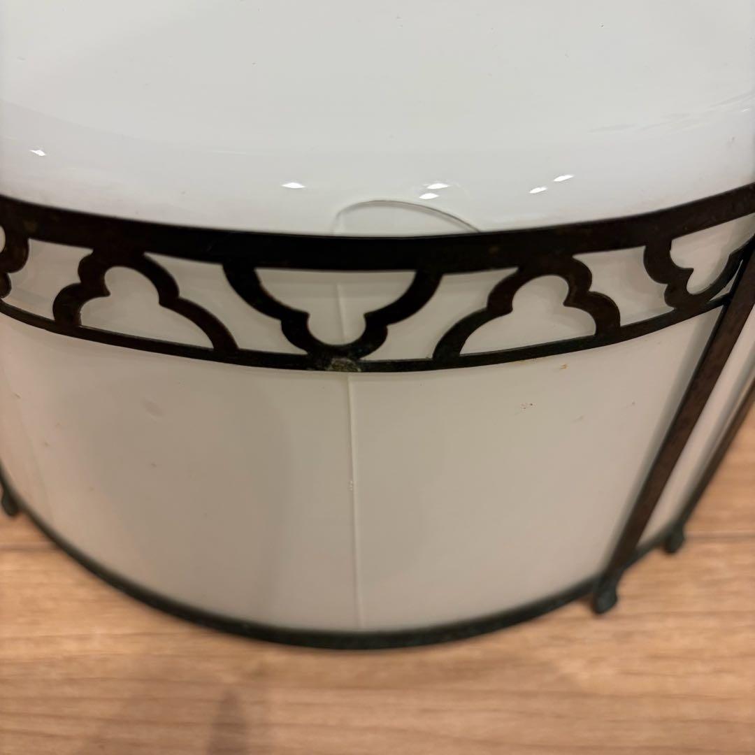 昭和レトロ 金属製飾枠 乳白ガラス ミルクガラス ペンダントライト 電笠 電傘