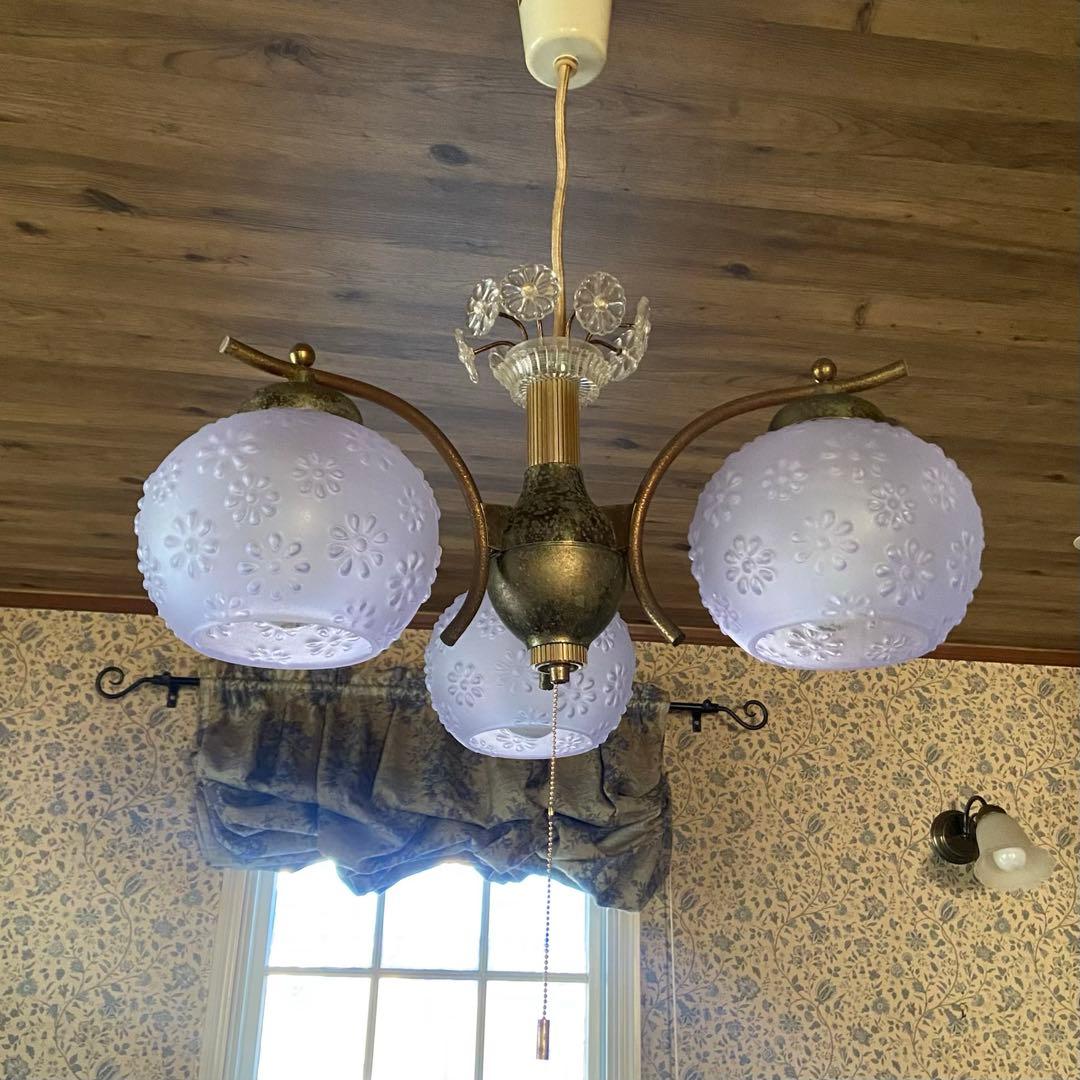 昭和レトロ　ペンダントライト　シャンデリア　花モチーフ　ブルーシェード
