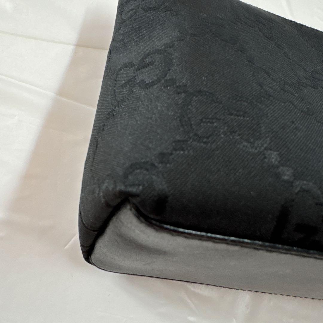 GUCCI コスメポーチ GGパターン