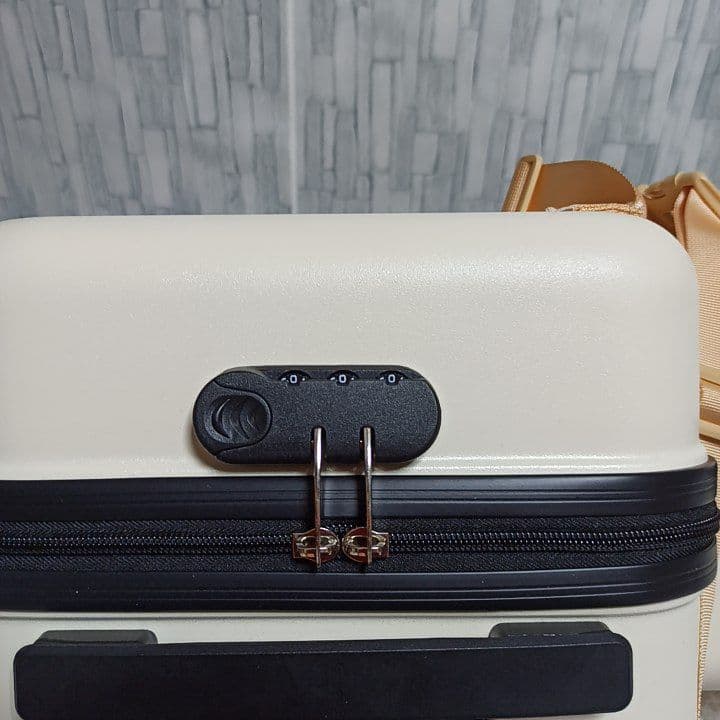 未使用 キッズトラベルmini 子供が乗れるキャリーケース