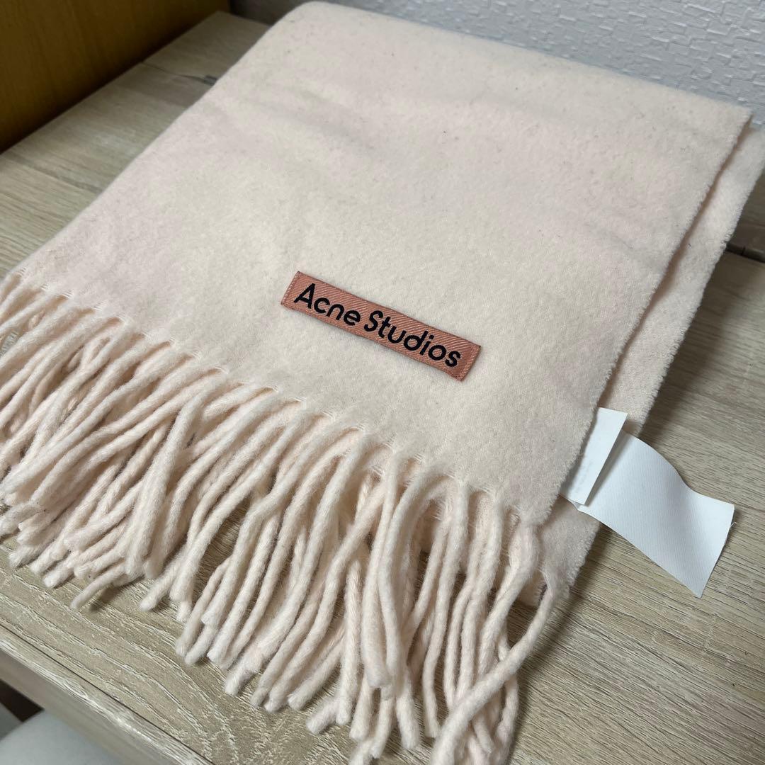 Acne Studios ピンク マフラー