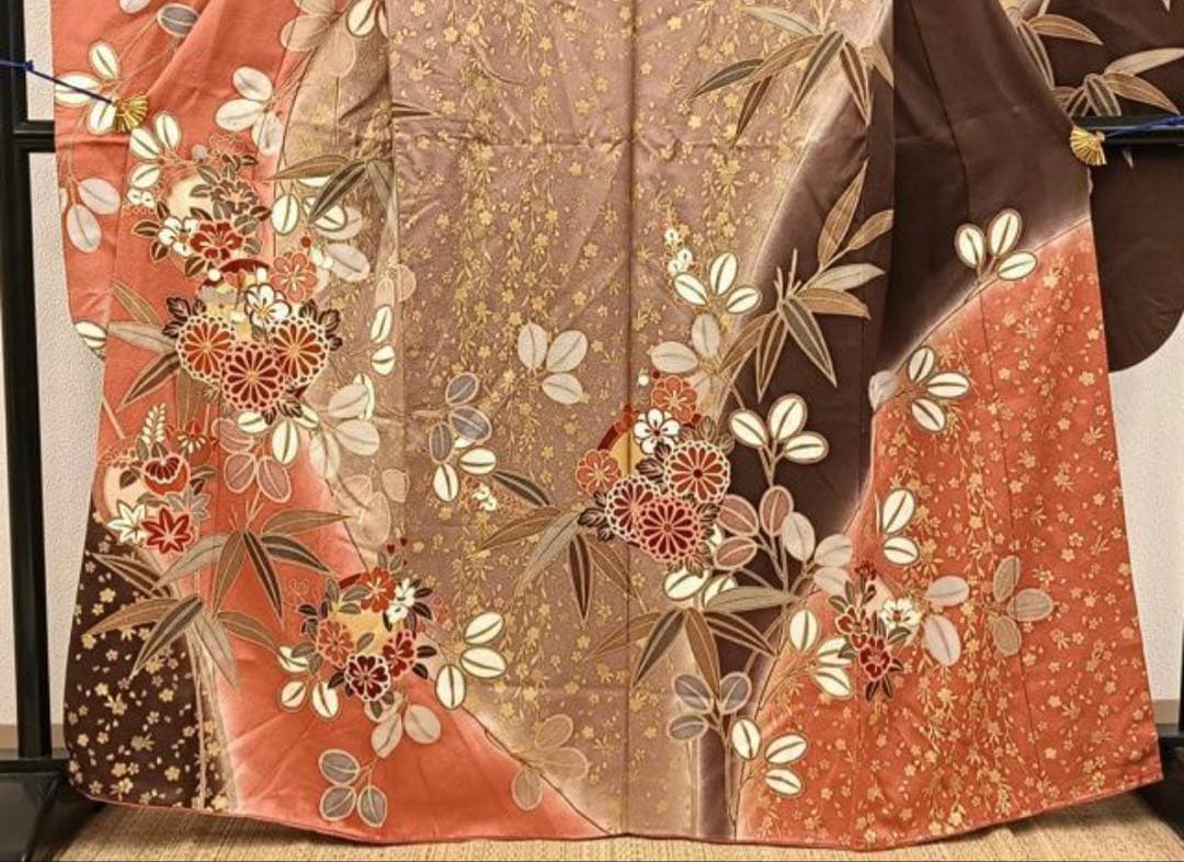 振袖 フルセット6点サイズM〜Ｌ菊花丸文　銀駒刺繍　正絹