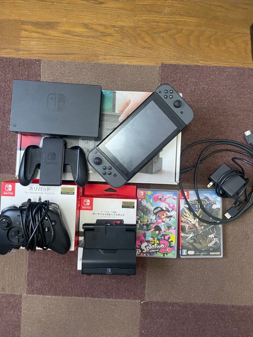 Nintendo Switch 本体 ホリパッド 台付き