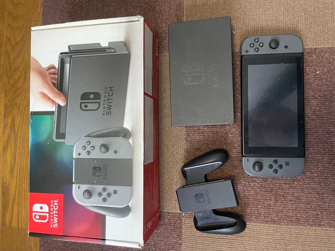 Nintendo Switch 本体 ホリパッド 台付き