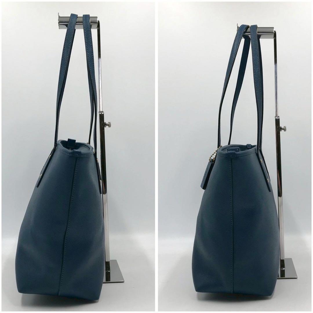 定価10万✨コーチ トートバッグ レザー 希少色 チャーム ブルー 肩がけ 男女