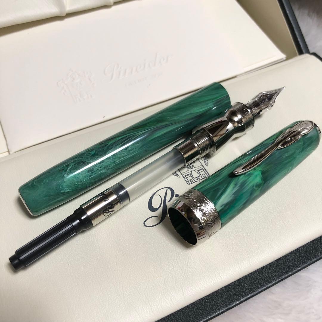 新品未使用 廃番 ピナイダー ジェムストーン 万年筆 マカライトグリーン ニブF