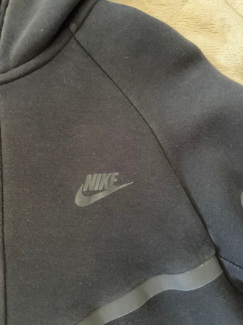 ナイキテックフリース Mサイズ ブラック