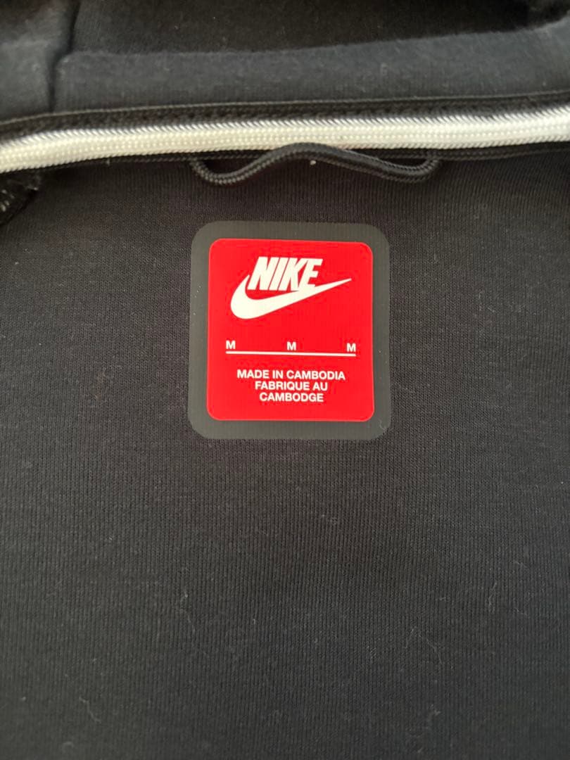 ナイキテックフリース Mサイズ ブラック