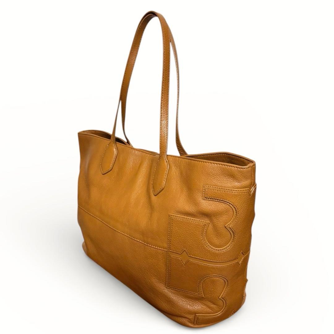 トリーバーチ キャメルブラウン シボ革 レザートートバッグ 大容量 軽量
