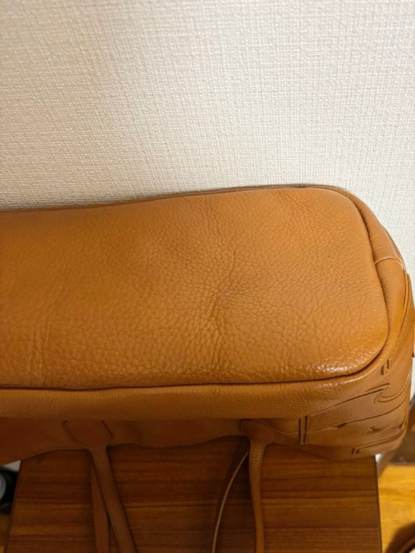トリーバーチ キャメルブラウン シボ革 レザートートバッグ 大容量 軽量
