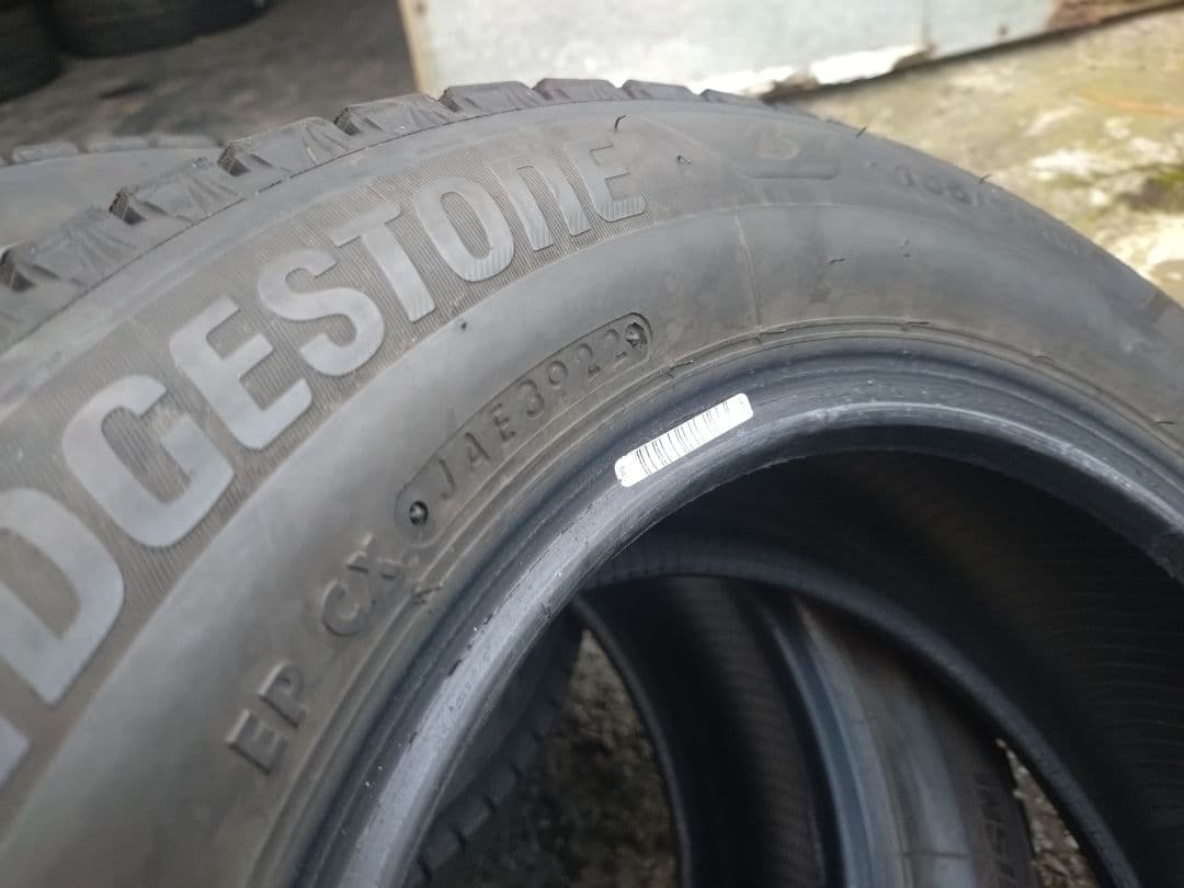 2022年製ブリジストンVRX3 165/65R14 中古4本　ルーミーパッソ等