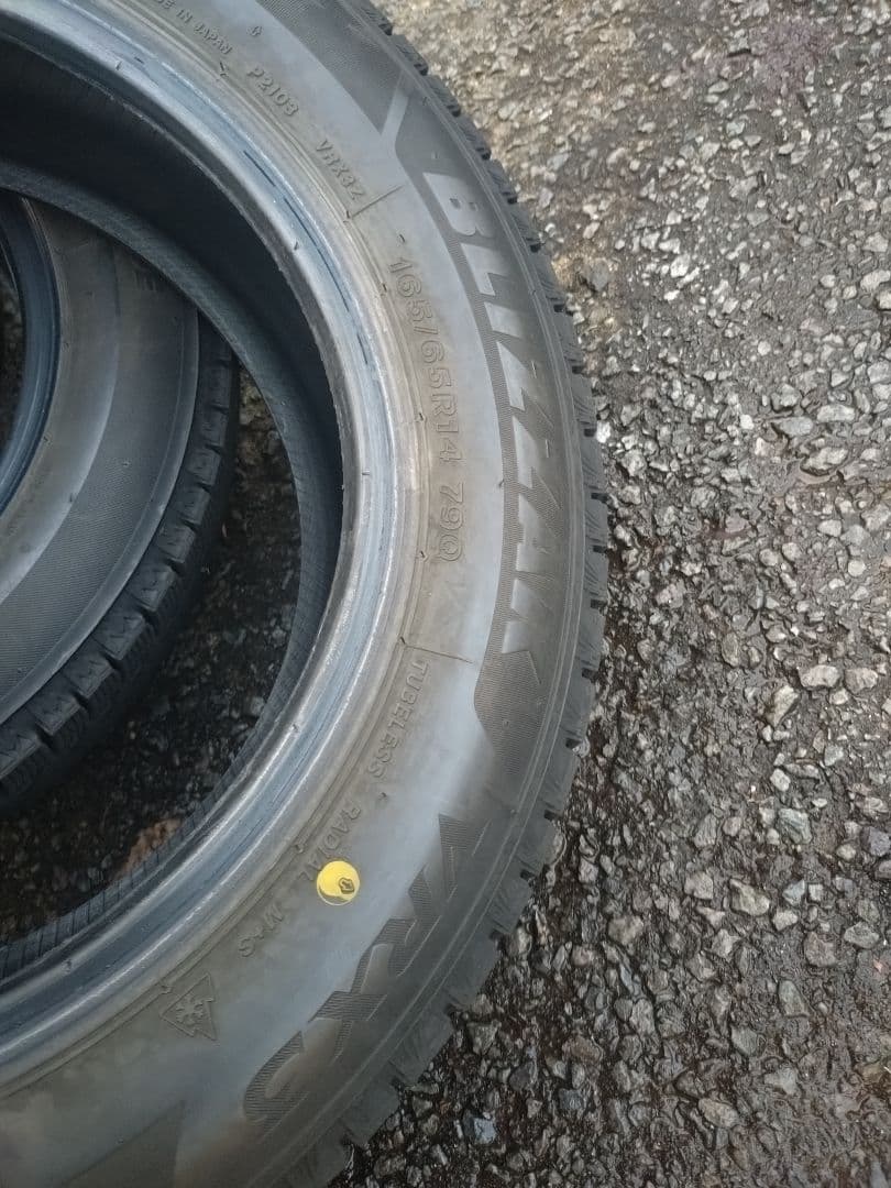 2022年製ブリジストンVRX3 165/65R14 中古4本　ルーミーパッソ等