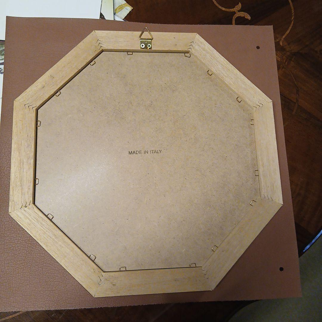 八角形の木製壁掛け鏡