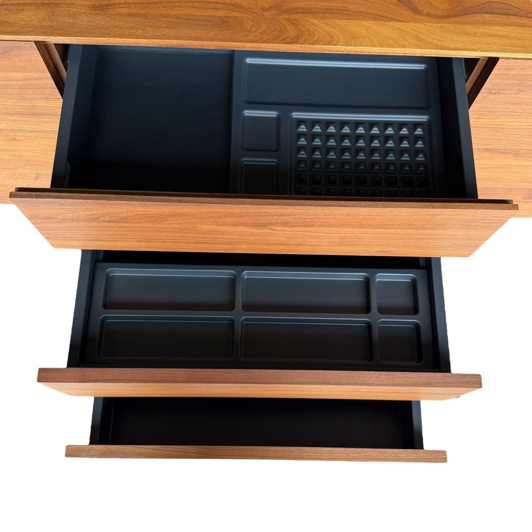 HR567 WALTER KNOLL ウォルターノル Exec-V ボード