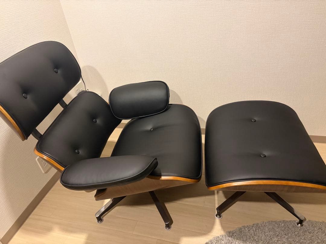 さか　②DORIS 1人掛け　イームズチェア　オットマン付き