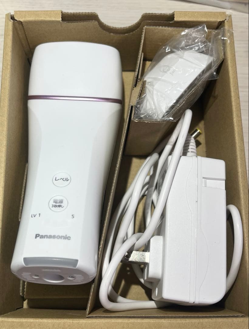 脱毛器 Panasonic ES-WH76-P光エステ ボディ&フェイス用