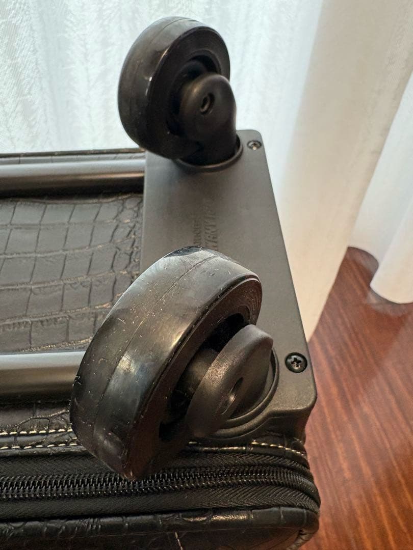 【美品】スワニー SWANY キャリーケース　クロコダイル型押し キャリーバッグ