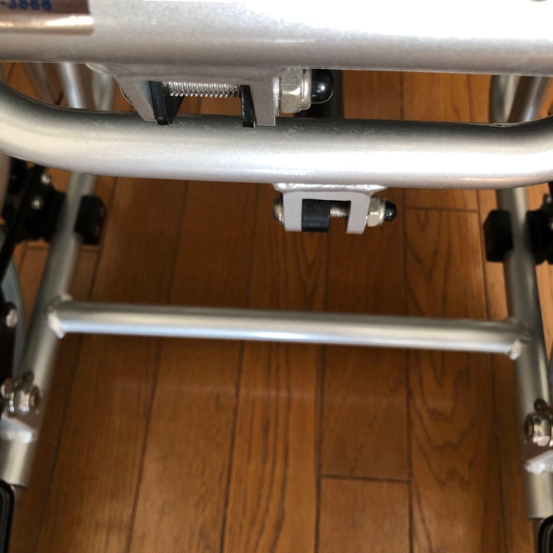 【最終値下げ!12/28までの出品】多機能&リクライニング付車椅子　emigo2