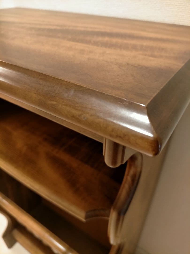 お値段変更です❢❢カリモク　コロニアル、ビンテージなマガジンラック