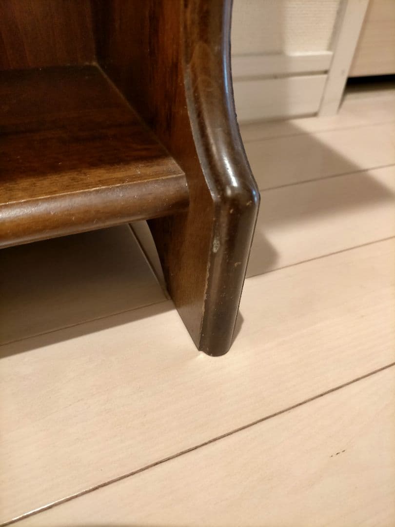 お値段変更です❢❢カリモク　コロニアル、ビンテージなマガジンラック