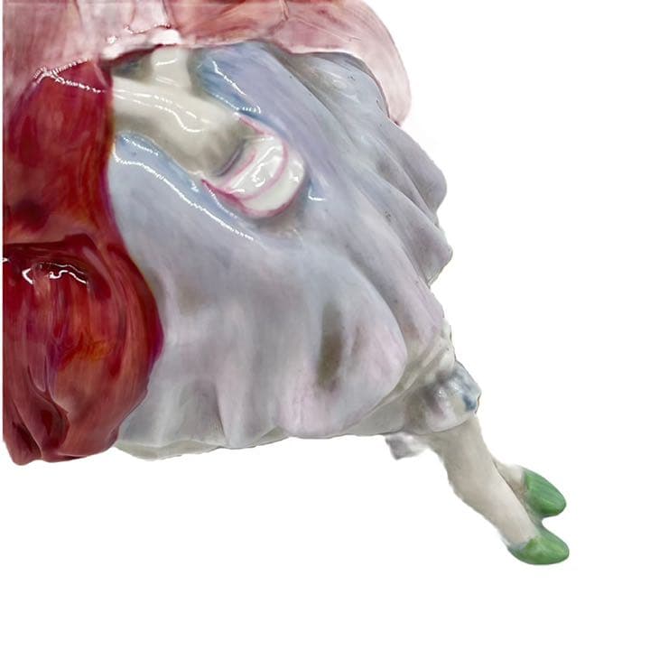  　ロイヤルドルトン　フィギュリン　HN2741　置物