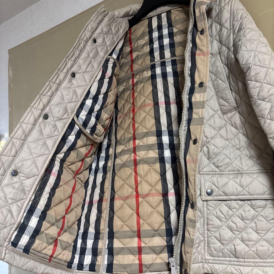 バーバリー　ダウンコート　ベージュ