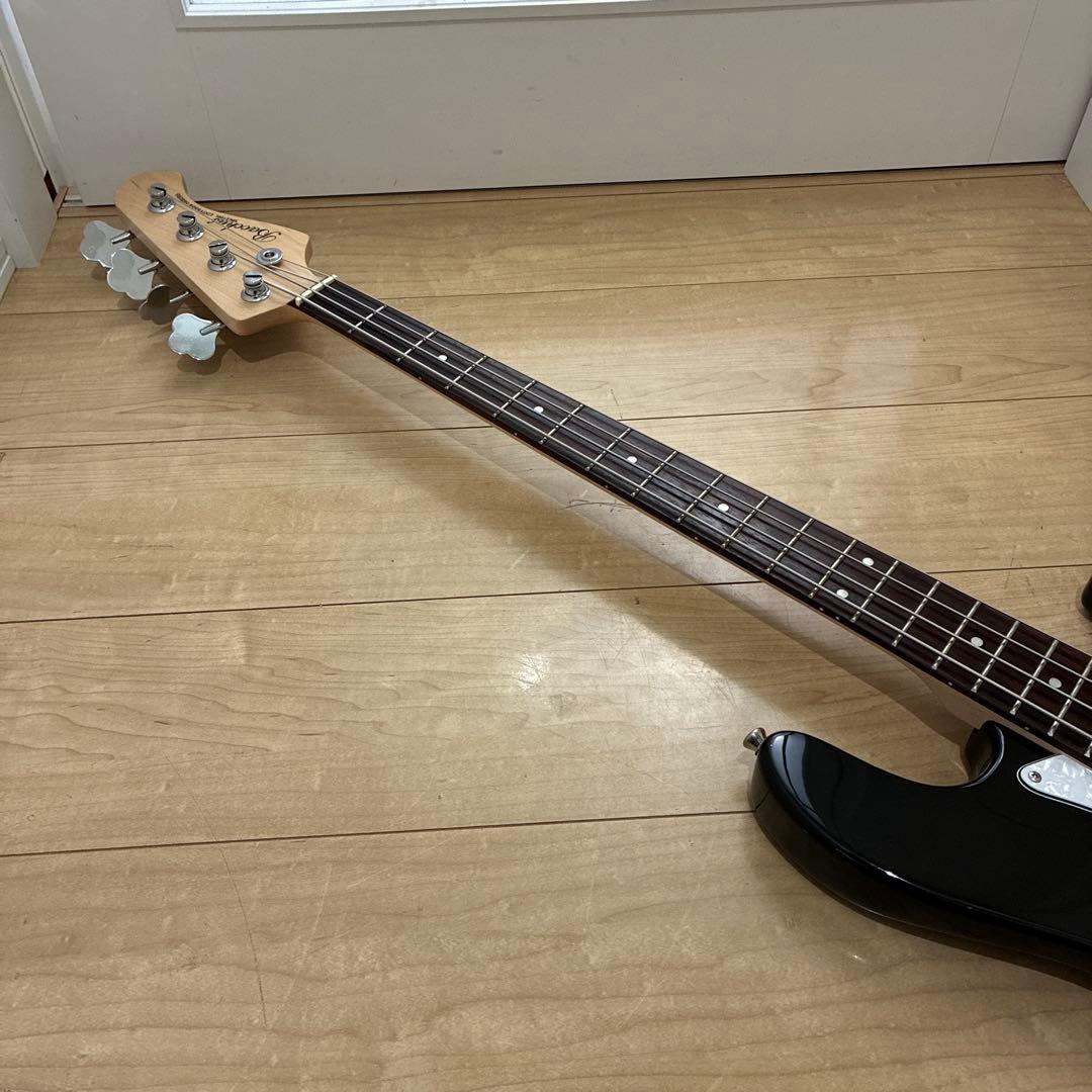 バッカス　ユニバースシリーズ　ジャズベースタイプベースギター　調整済み
