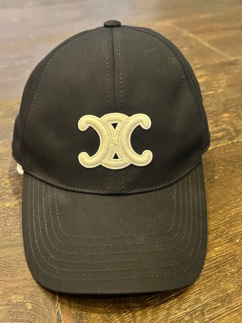 CELINE ブラックキャップ M