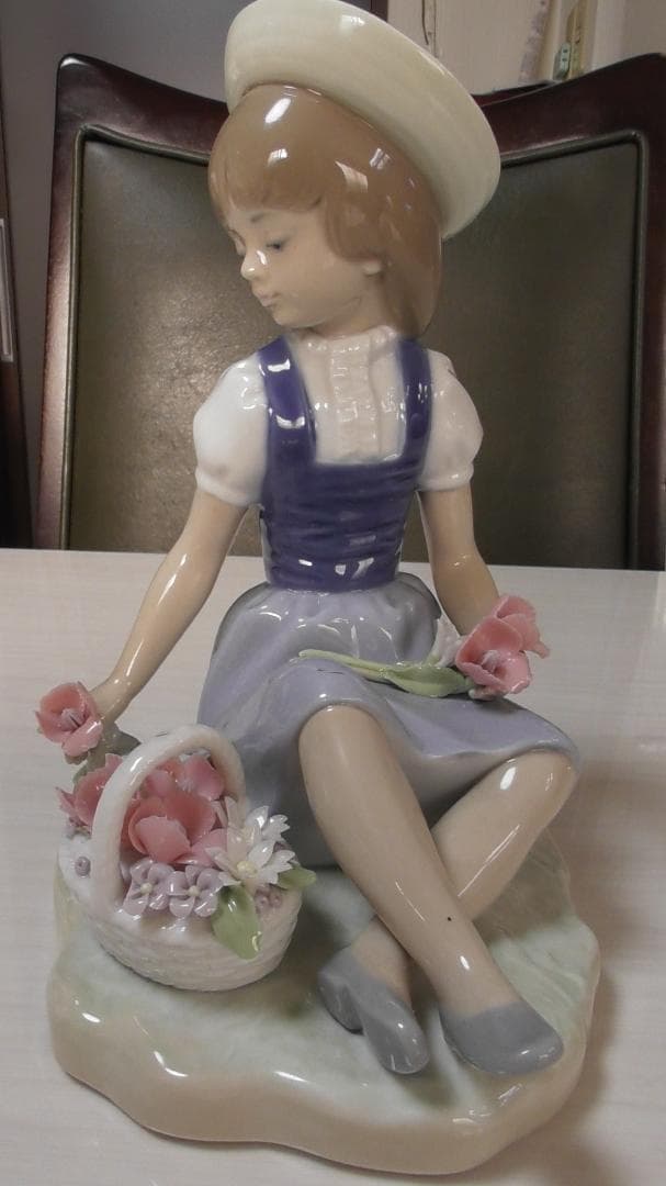 LLADRO　リヤドロ【花摘み】５　陶器　置物　インテリア　リアドロ 　L521