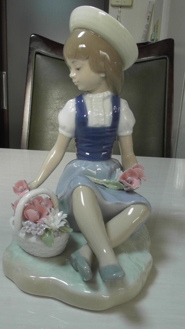 LLADRO　リヤドロ【花摘み】５　陶器　置物　インテリア　リアドロ 　L521