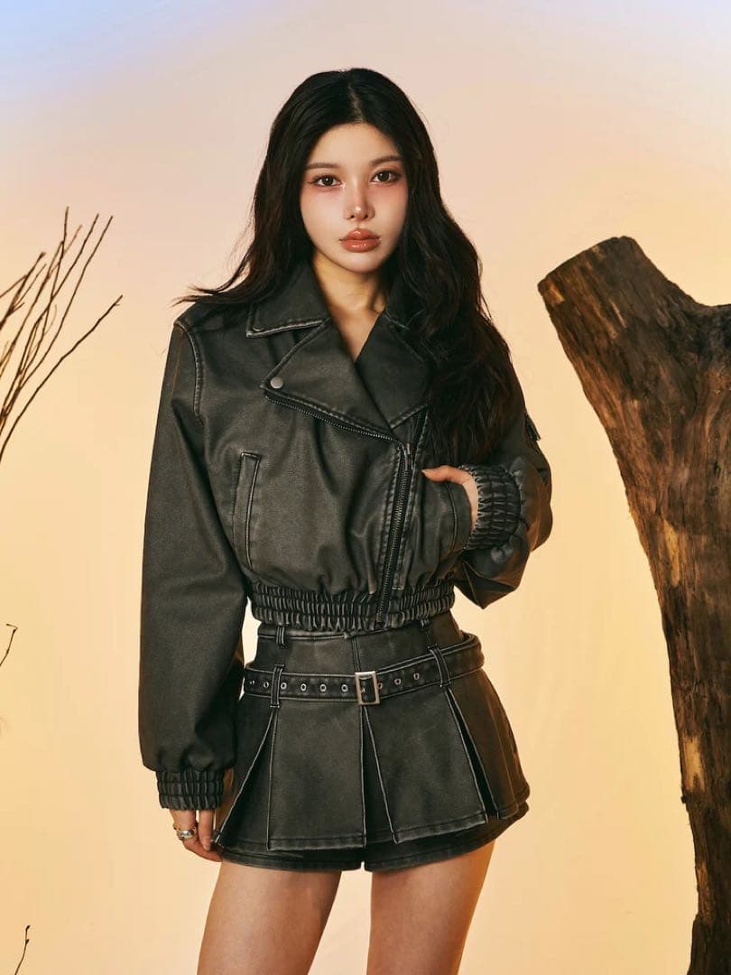 ダーリッチアンティークレザー　セットアップ