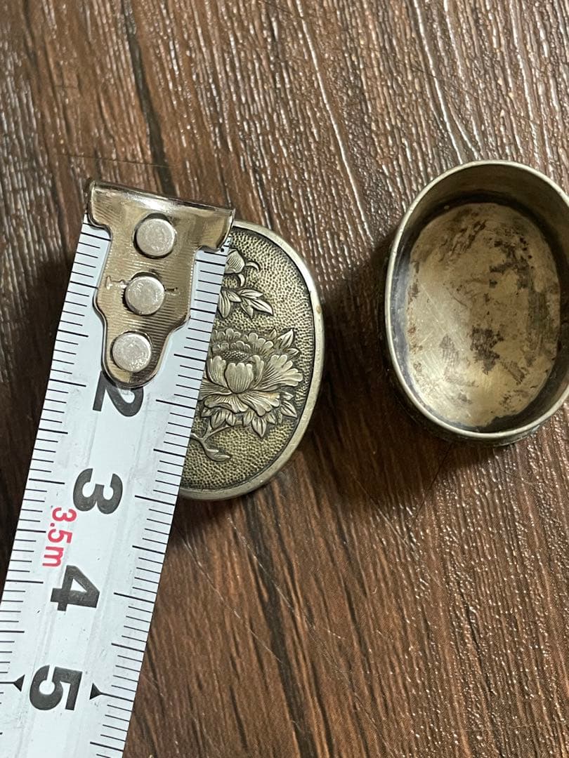 古董品/牡丹の花の彫刻付きアクセサリーケース